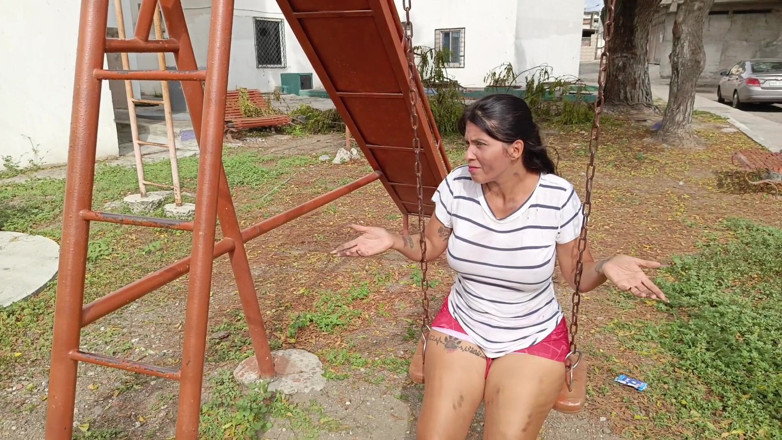 Lady: I Find My Busty Stepdaughter in the Park and Invite...
