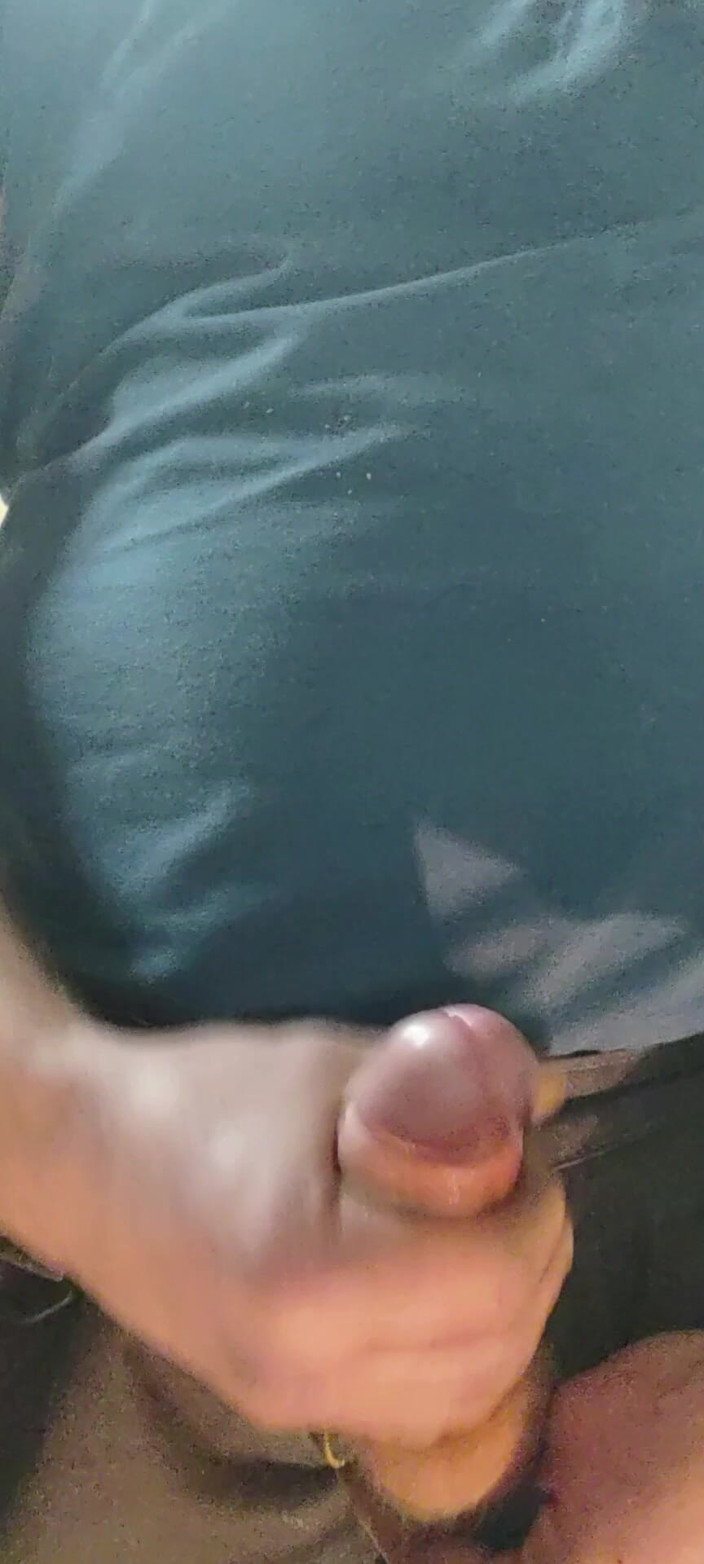Incredible Dick: Hetero buitenshuis aftrekkend en klaarkomend