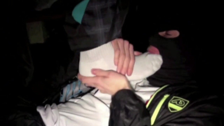 Sneaker gay: Dziwka upokarza 2 najlepszych trampek chłopców