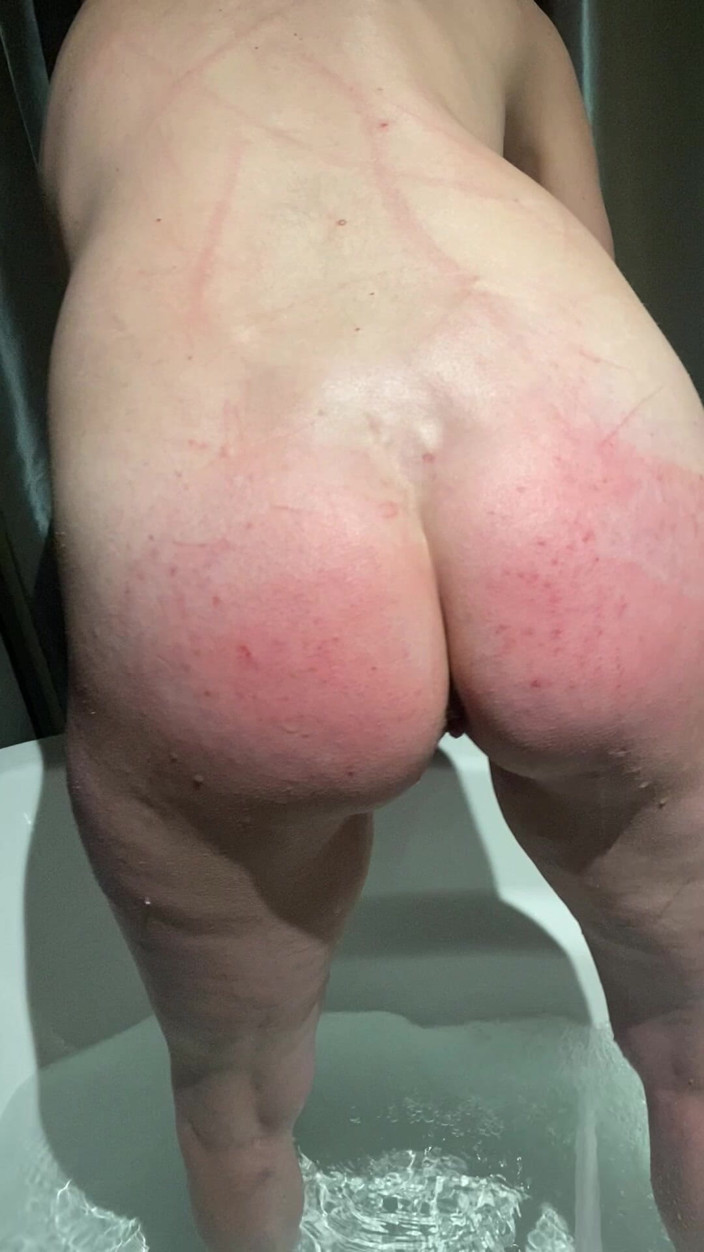 Laracole: Lara in haar bad