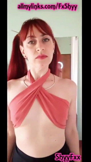 Tu Gauchita Argentina: Shyy Fxx, une bombasse sexy se fait baiser par une...