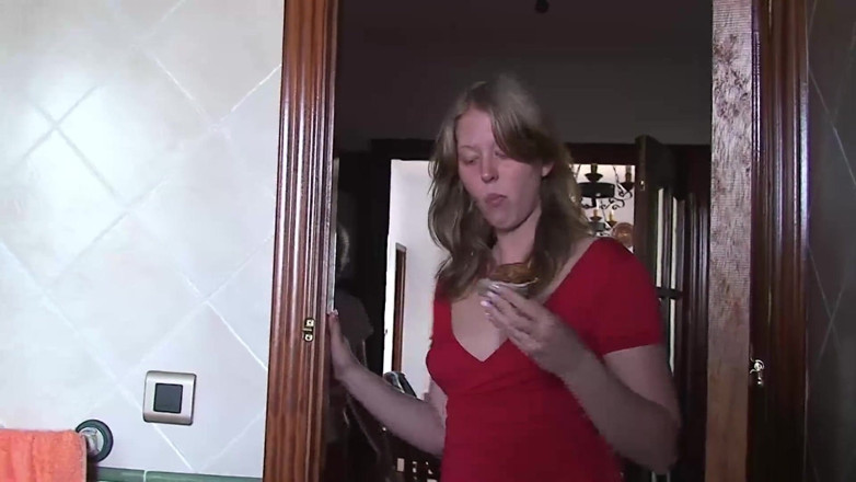 German amateur - 100% German hardcore videos: Những con đĩ hứng tình khoe vú và thỏa mãn đam mê