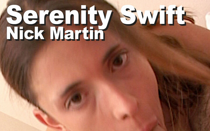 Edge Interactive Publishing: Serenity Swift i Nick Martin strip ssają twarz