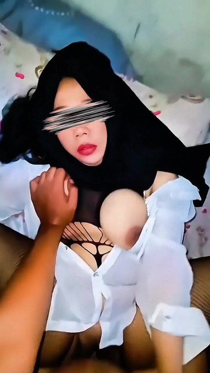 EditEdatEdit: Indonesian Hijab Whore Doing Blowjob and Get Her Pussy Shoved...