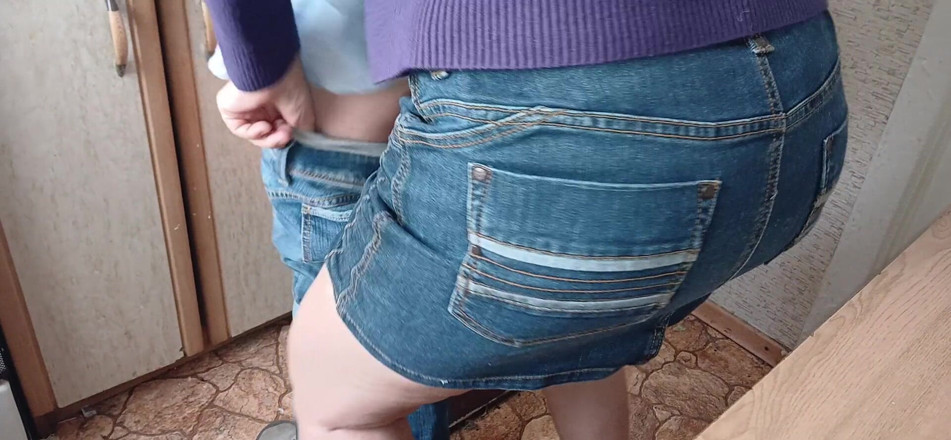 Lesbian-candys: Je me branle devant le sexe de ma demi-sœur et...