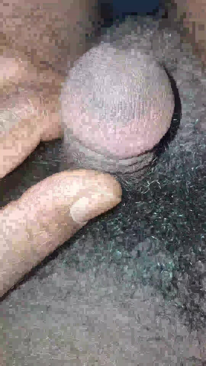 Anaiasali: Je masturbe ma bite poilue 2