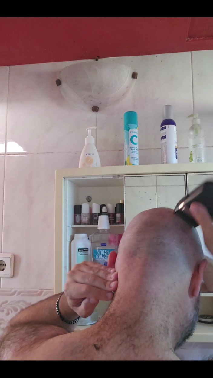 RAvingr4d4: New Shaver