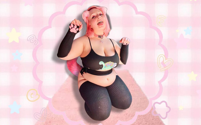 PrincessNova666: POV : ta copine pulpeuse a faim de ton érection