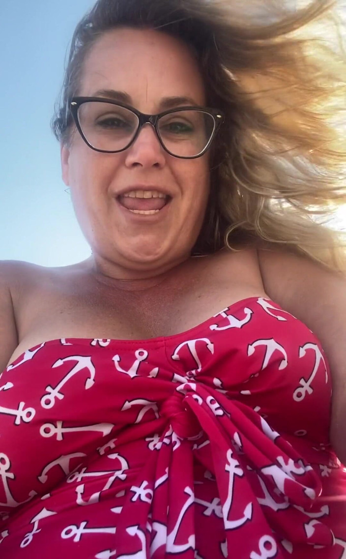 Lily Bay: Spiaggia sporca