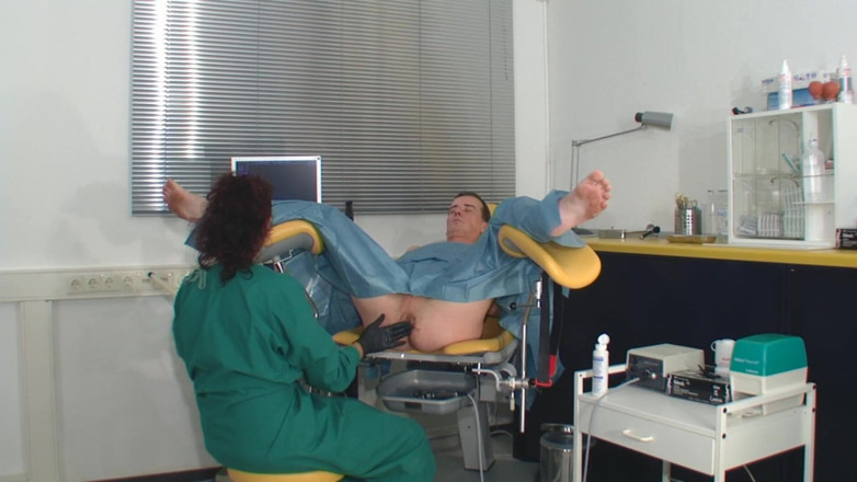 Rubber & Clinic Studio - 1ATOYS: Ultrason ile sapık anal muayene
