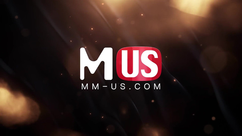 Model Media US: Jerkaoke yang menampilkan Lauren Phillips dan Gia Derza