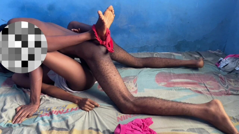 Savage Innocent69: Kocası yokken en iyi arkadaşımla romantik seks