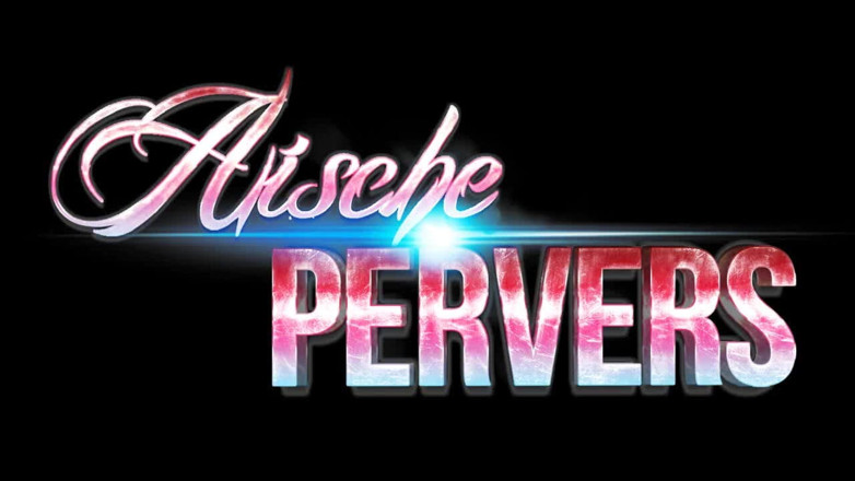 Aische Pervers: Gagica blondă ia o muie cu găoază