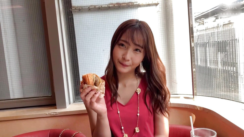 MBM3988: M420g07 Gonzo in un hotel con una bellezza ortodossa che...