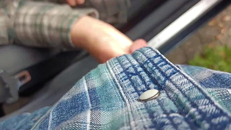 Mike Vonberg: Medan jag väntade lekte min flickvän med min kuk på...