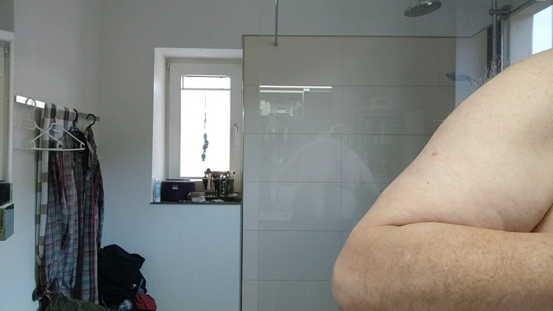 Karlchengeil: J’adore mon corps !