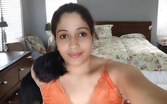 YourUrfi: La sexy nisha bhabhi si mette un cetriolo nella figa
