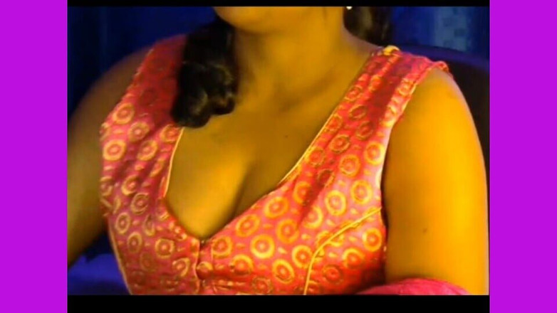 HotGirl21: Une fille desi sexy augmente son appétit pour le sexe