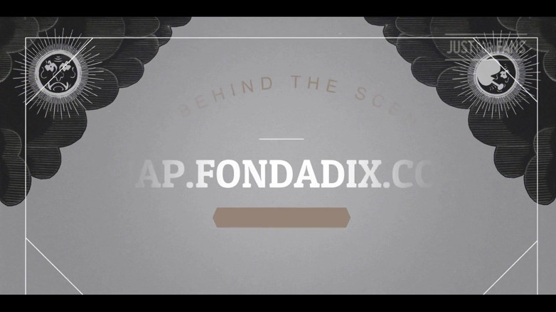 FondaDix: Прыгучая топлес курит и кашель