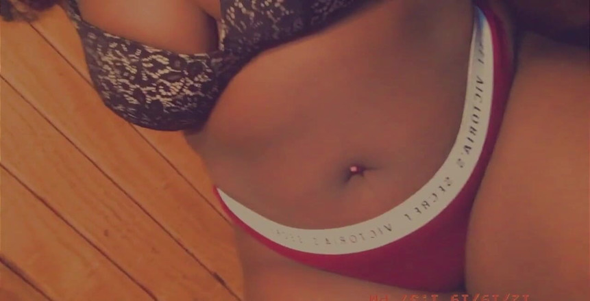 Juicy the houdini: Soutien-gorge tôt le matin