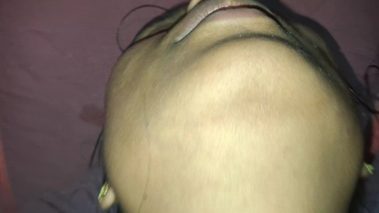 Busty Banuu: Video rekaman seks tante seksi india lagi asik