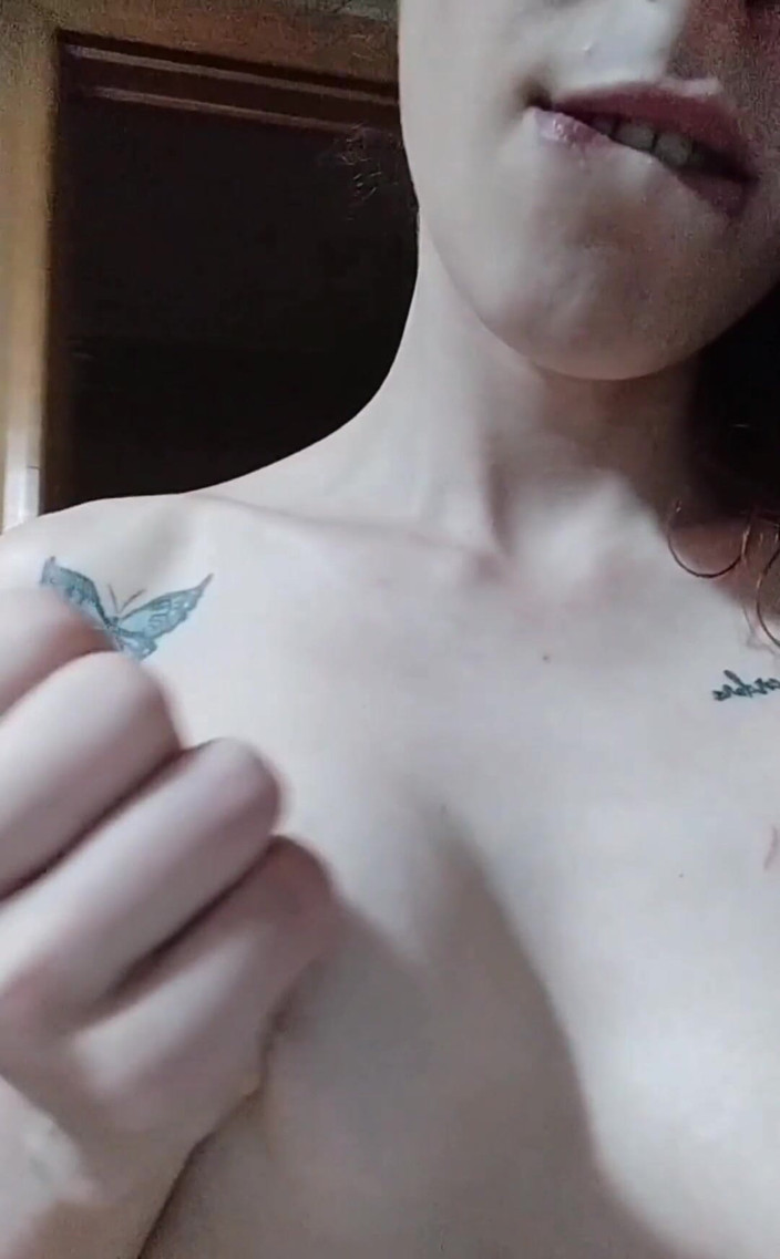 Hard & Rock cc: Ich beißt meine lippe und reibe meine nippel, wenn dieser...