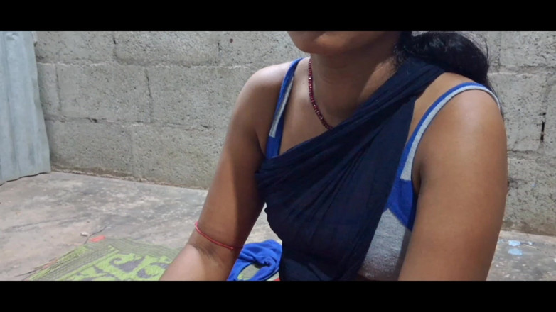 Desi step mom: Sexvideo mit dienerin