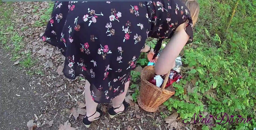 Nini Divine: Я трахаю велику дупу своєї мачухи, як кролик під час Великодня!